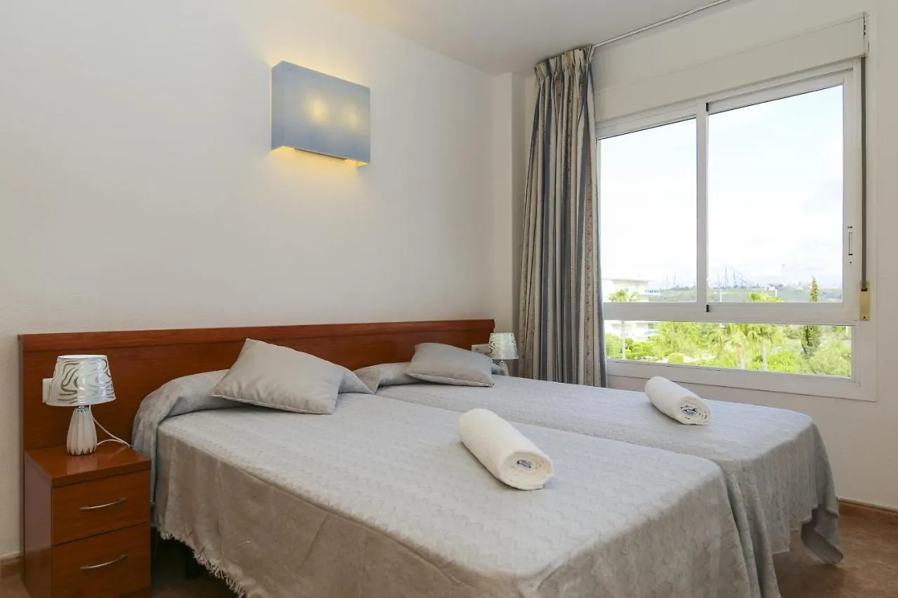 Los Juncos III La Pineda Apartment