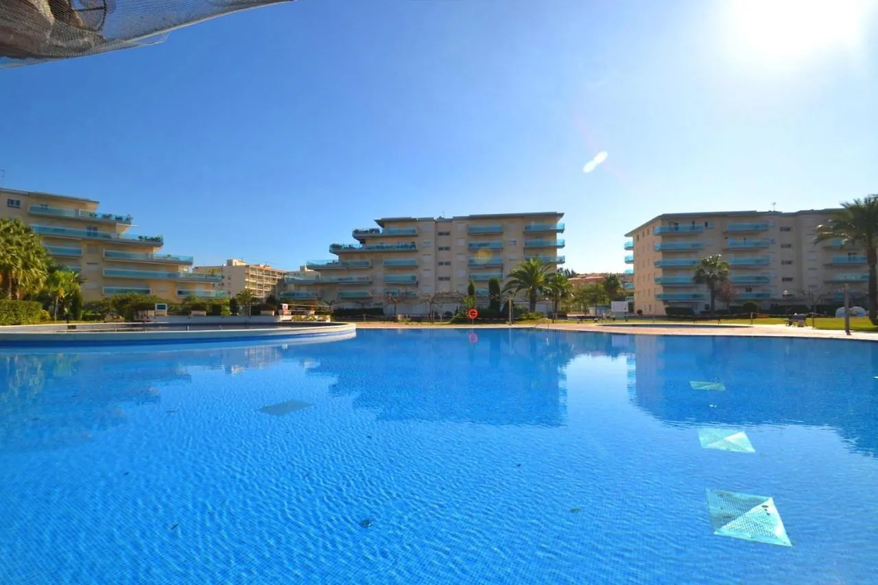 Los Juncos III La Pineda Apartment